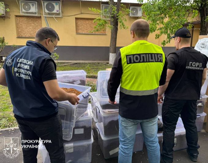 Новини Харкова: викрито підпільне виробництво тютюну та вейпів